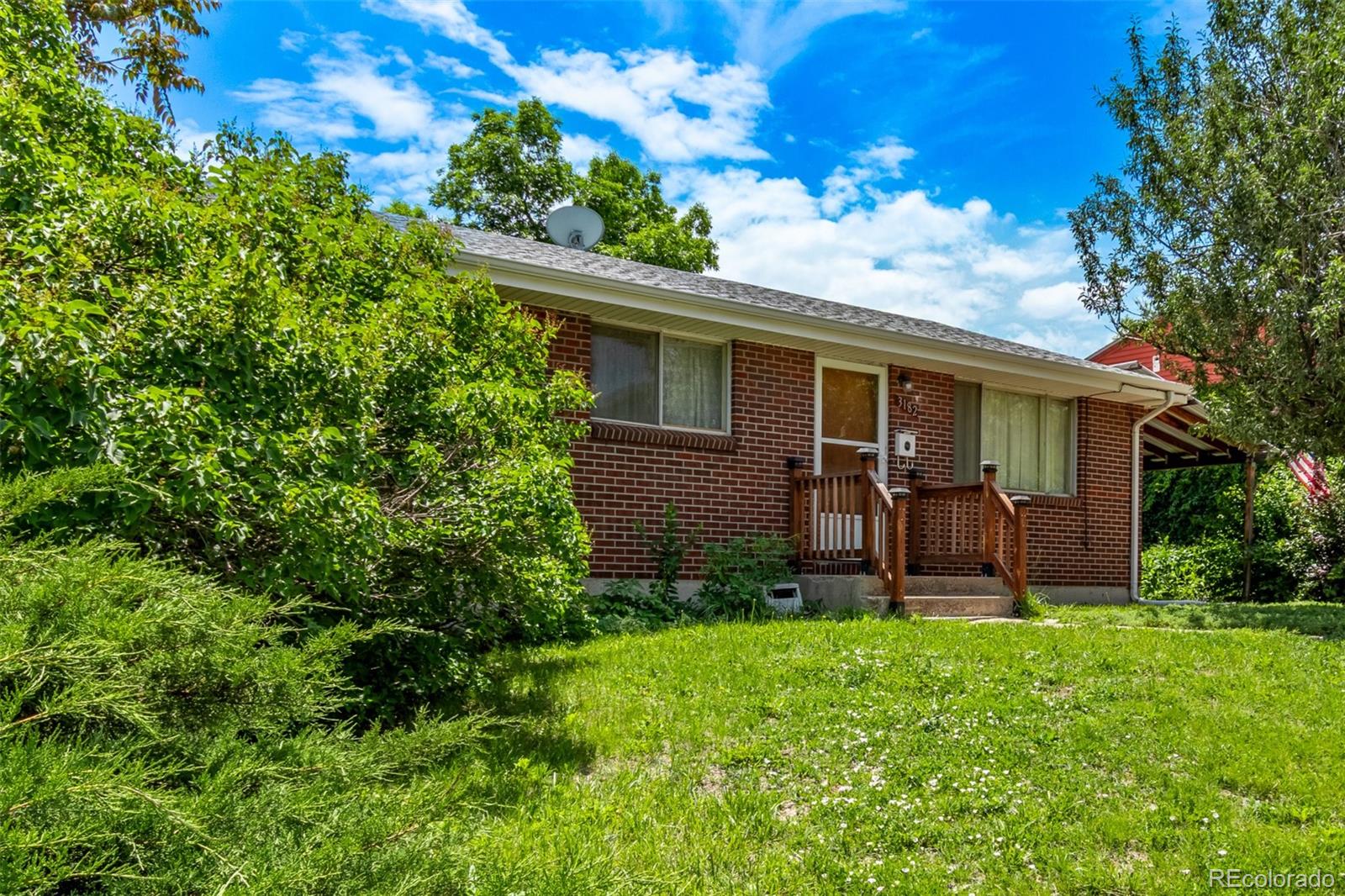 3182 W Radcliff Drive