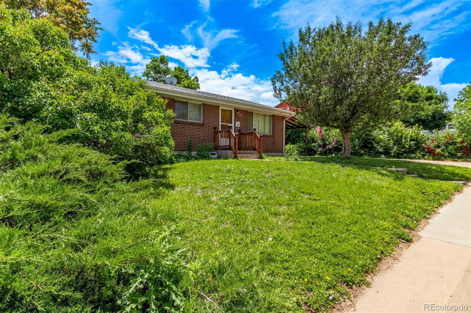 3182 W Radcliff Drive