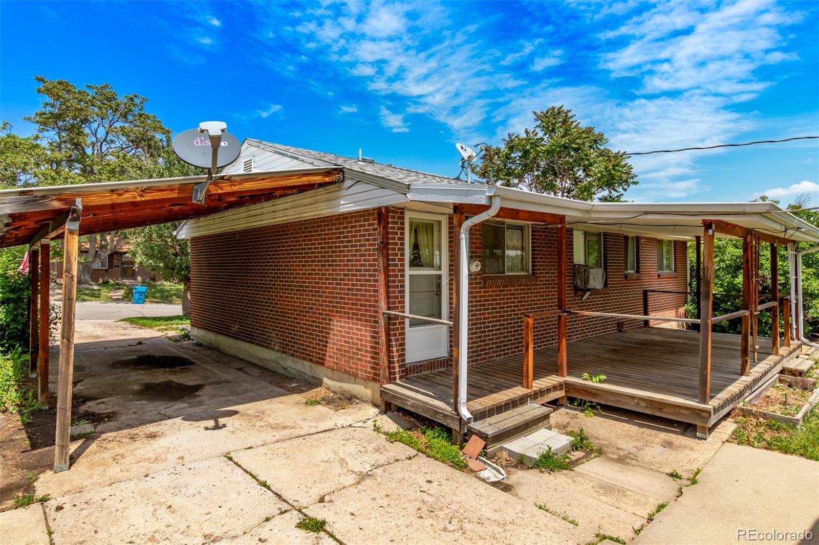 3182 W Radcliff Drive