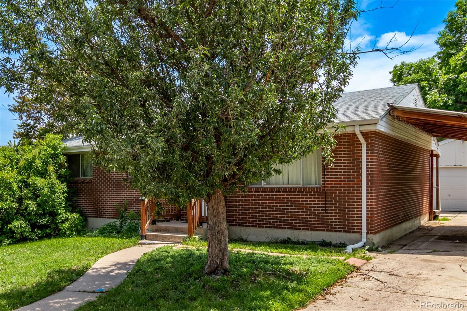 3182 W Radcliff Drive