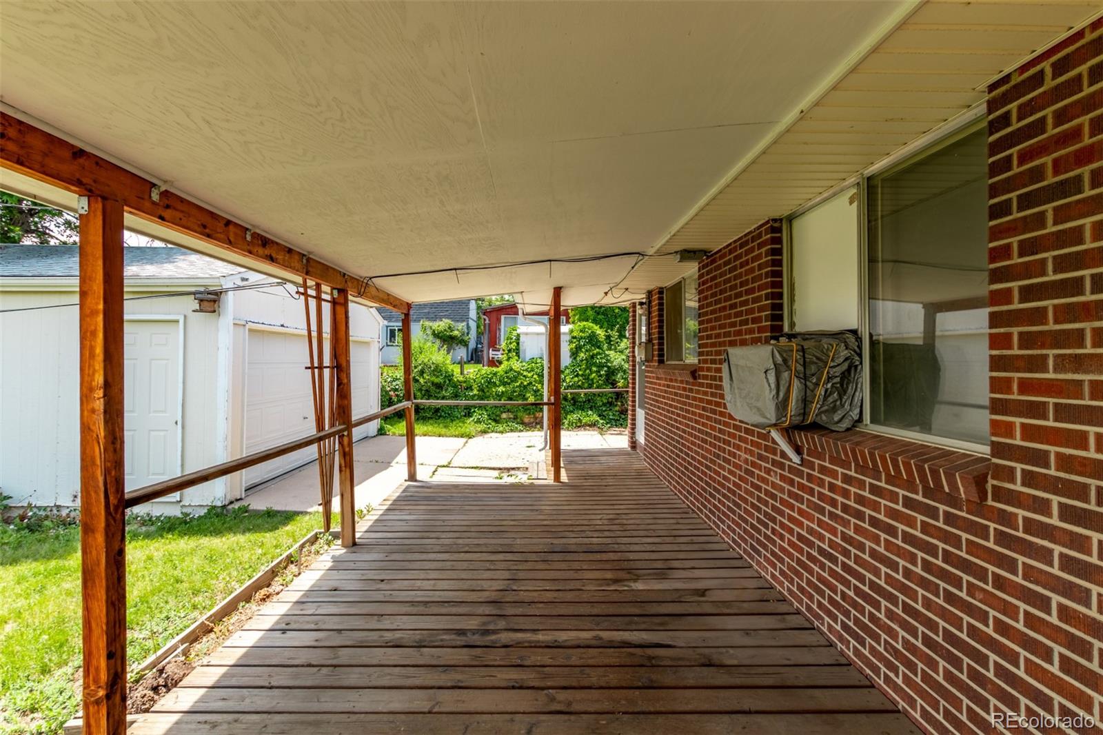 3182 W Radcliff Drive