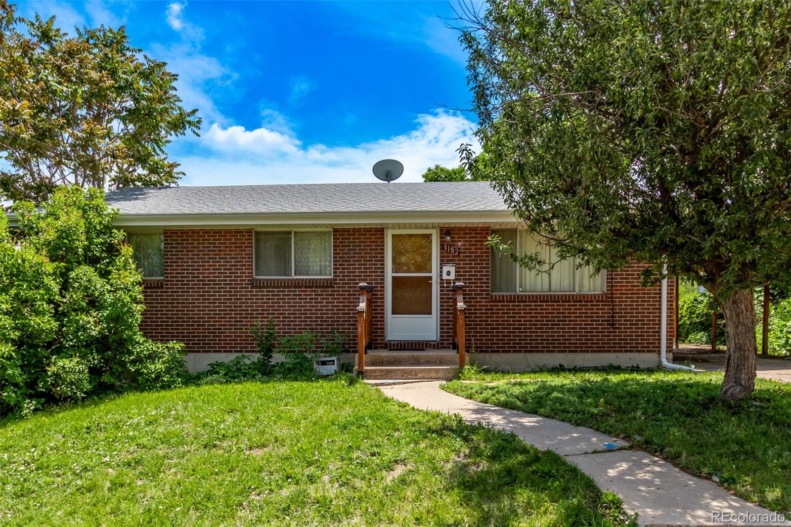 3182 W Radcliff Drive