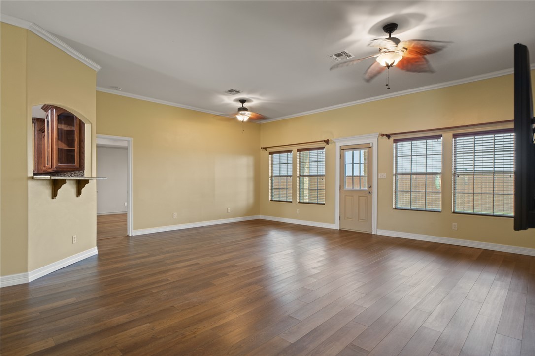 1805 Kelly Lane