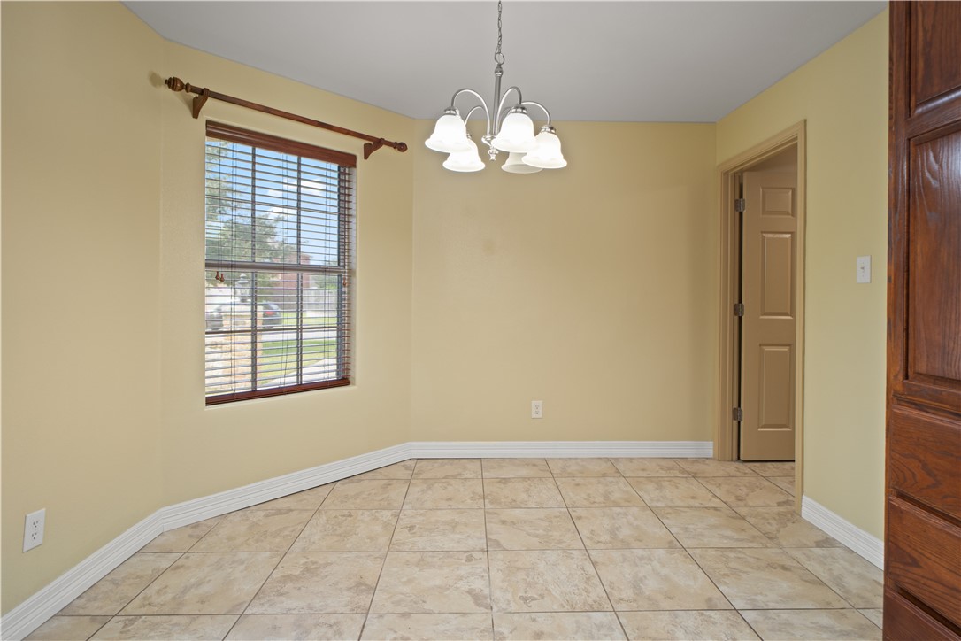 1805 Kelly Lane
