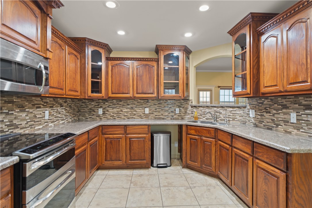 1805 Kelly Lane