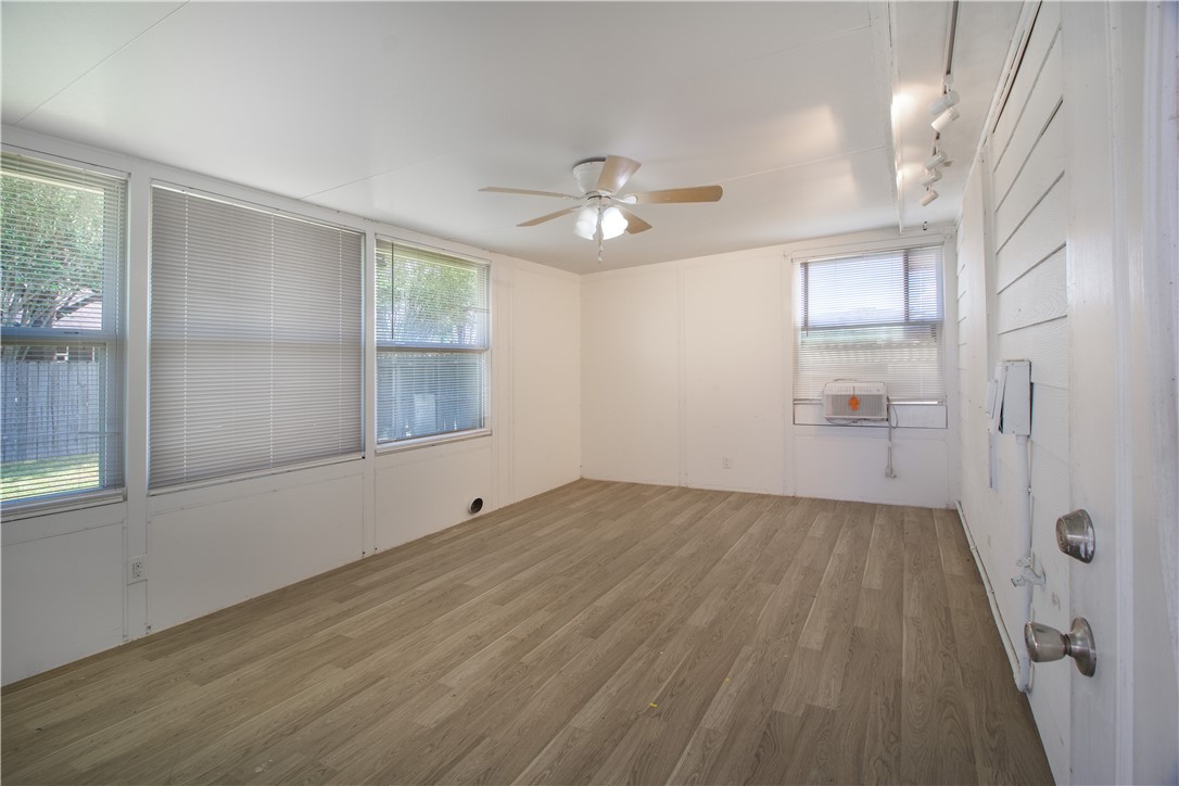 2633 Date Palm Dr