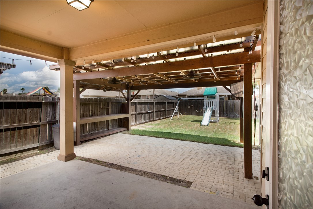 2633 Date Palm Dr