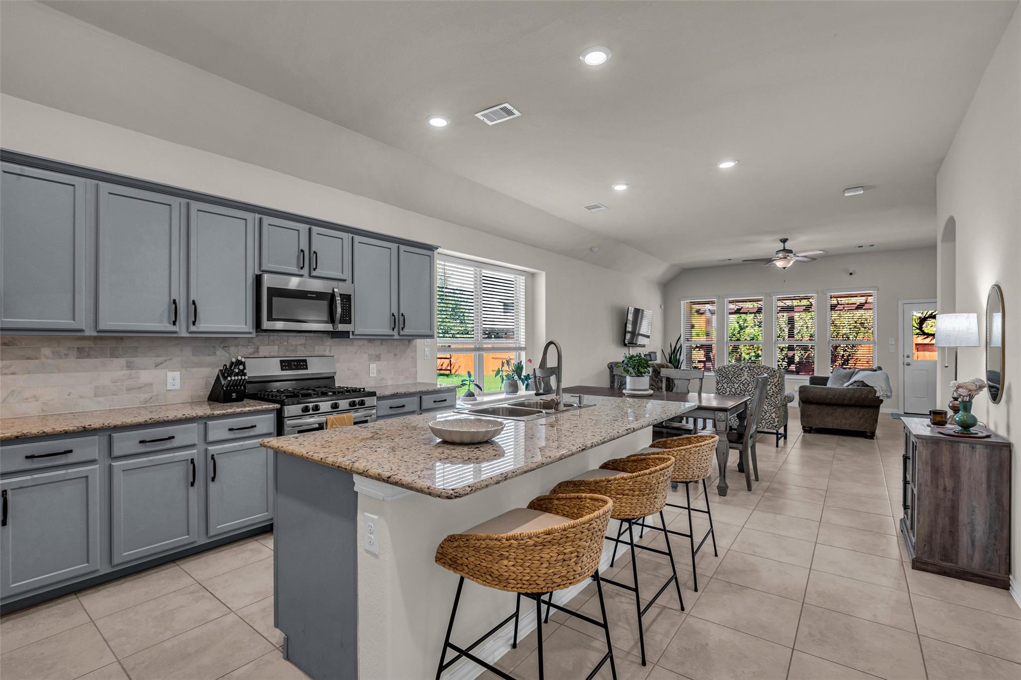 6806 Hartford Cliff Court