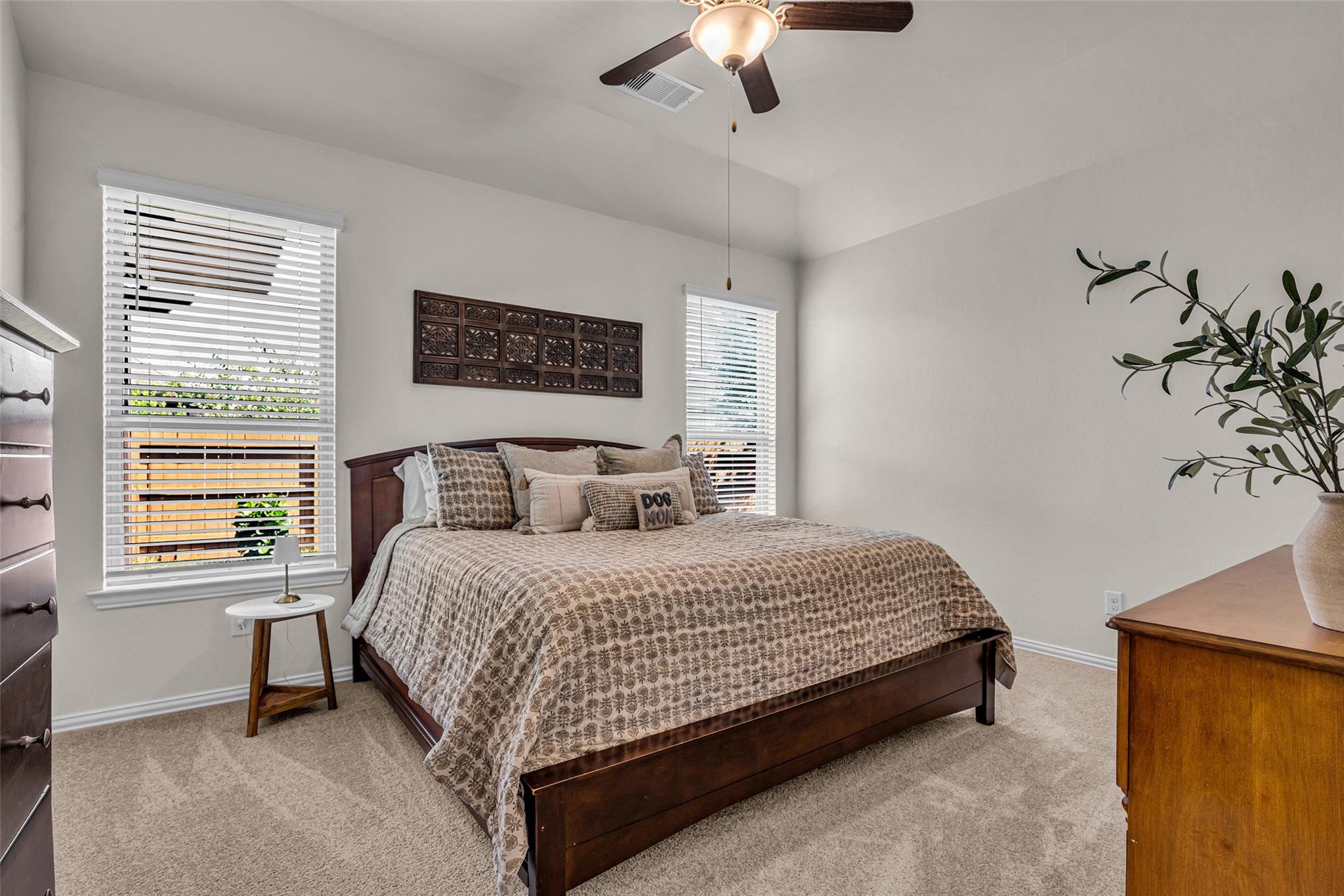 6806 Hartford Cliff Court