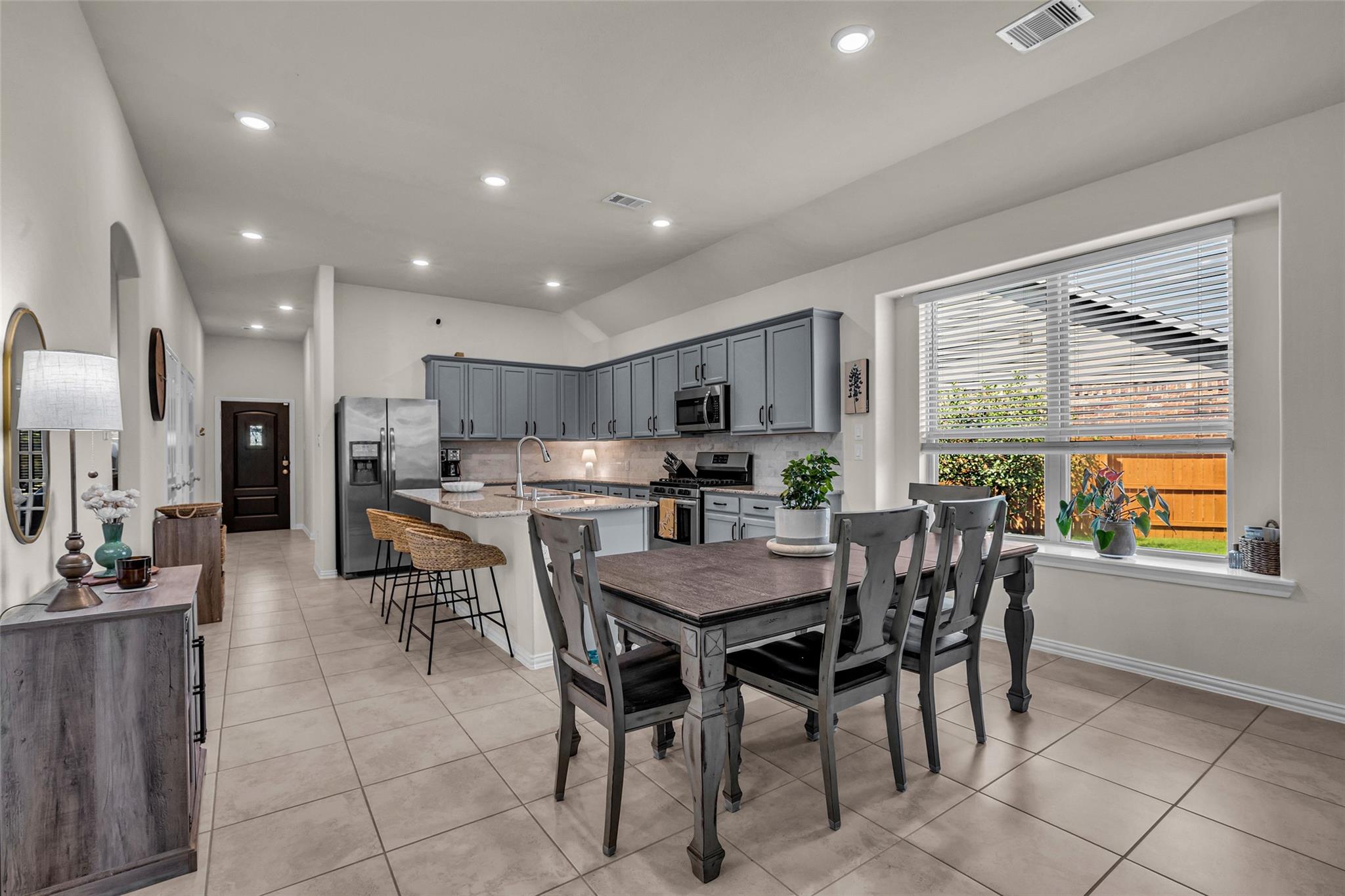 6806 Hartford Cliff Court