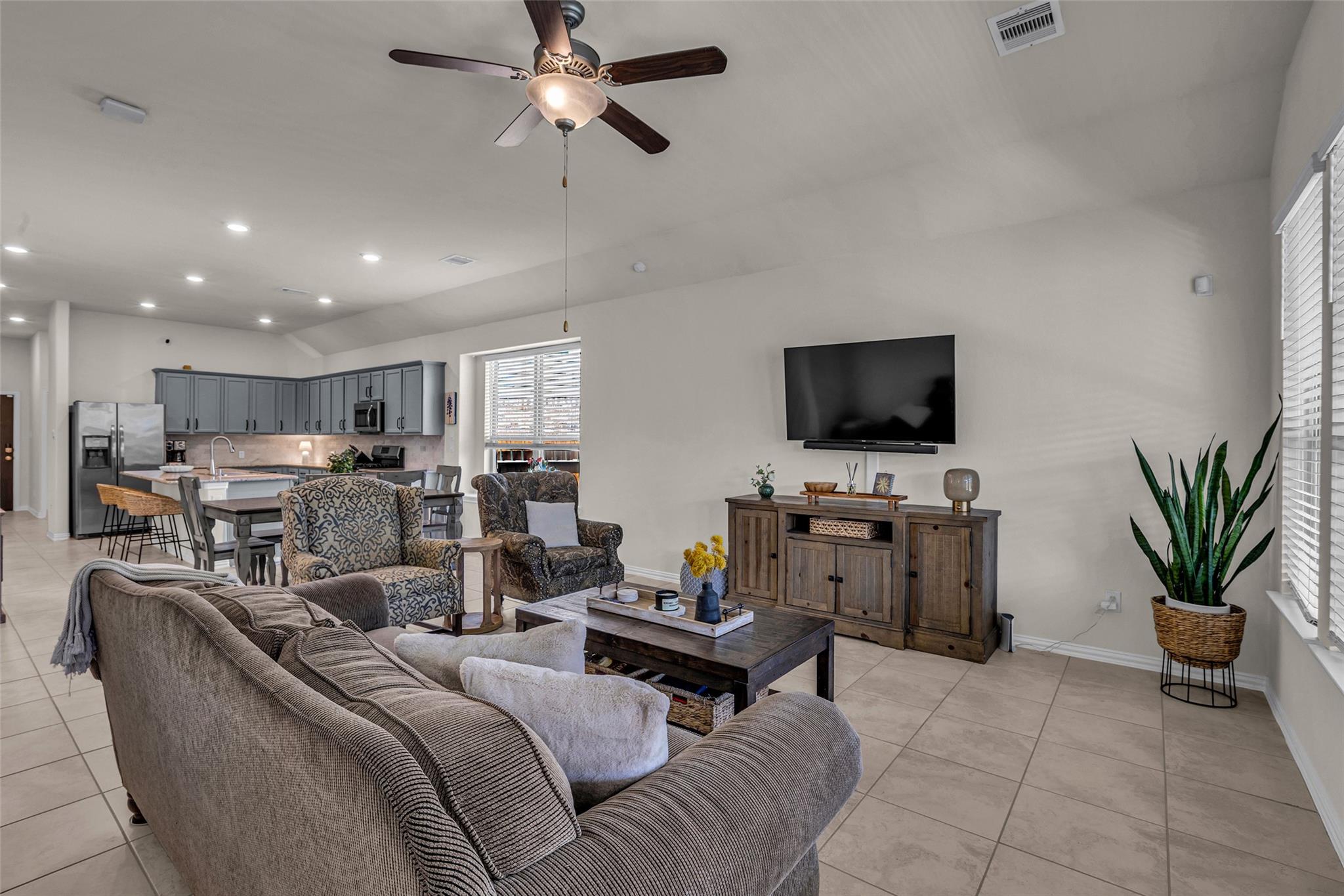 6806 Hartford Cliff Court