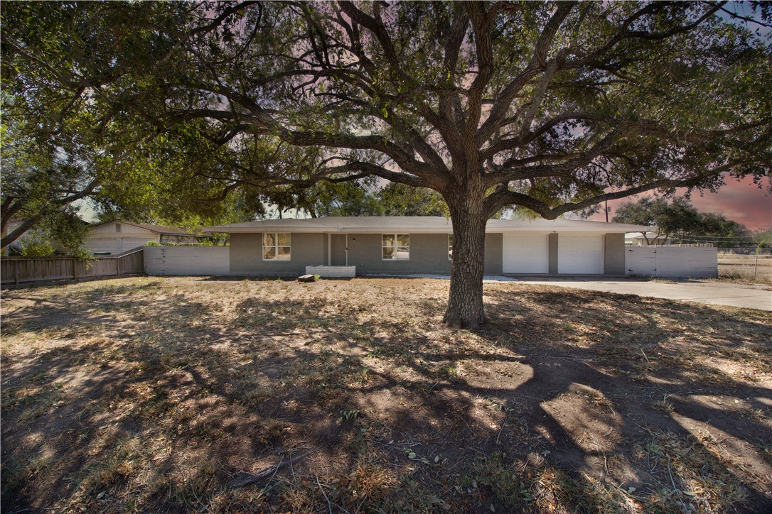 818 W Wildwood Dr