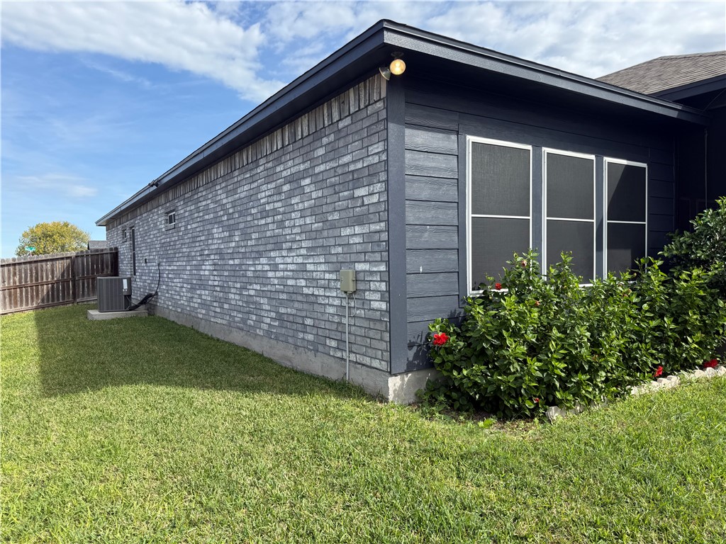 6901 Mets Ct