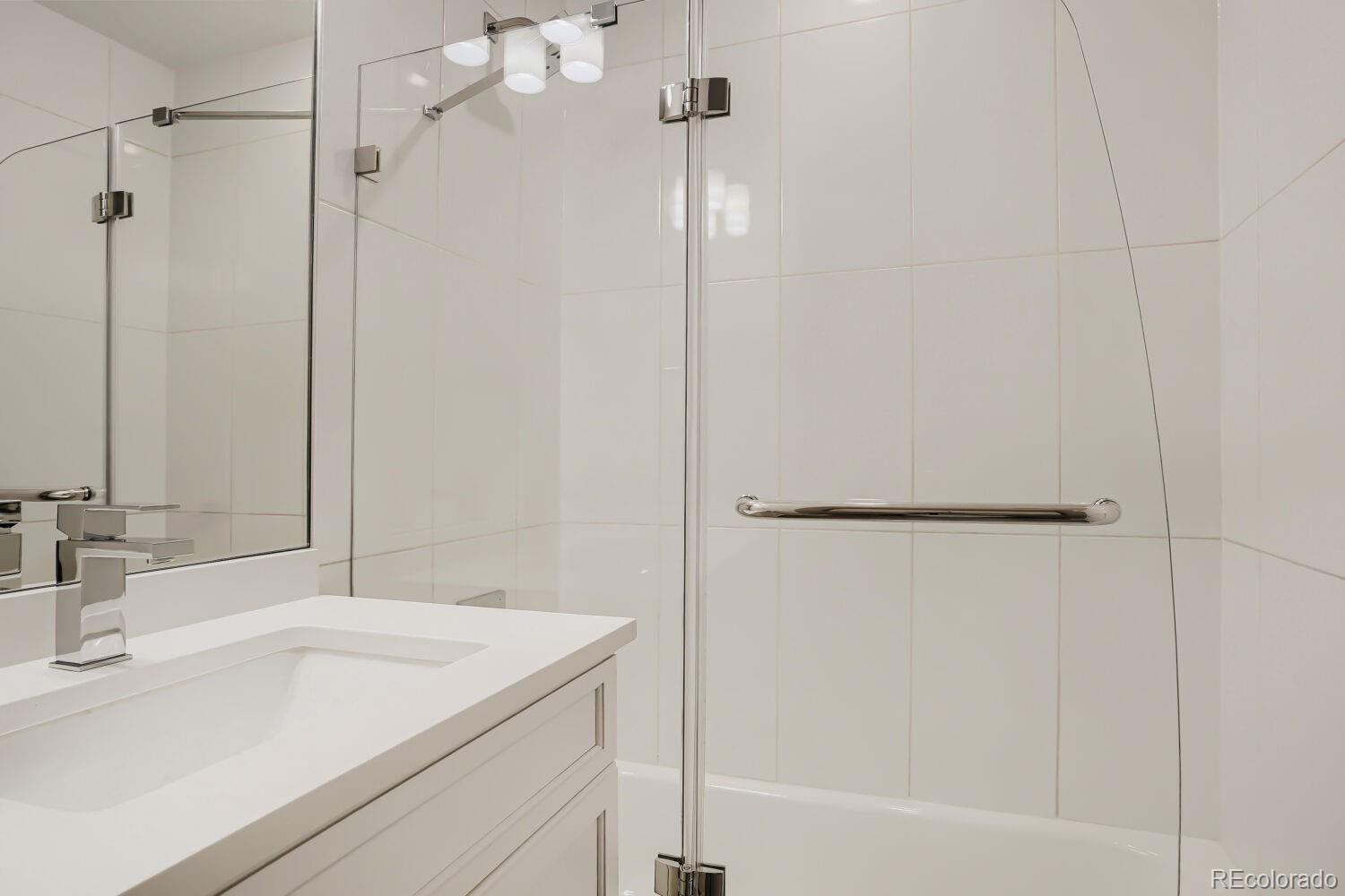 2833 W 25th Avenue Unit: 3