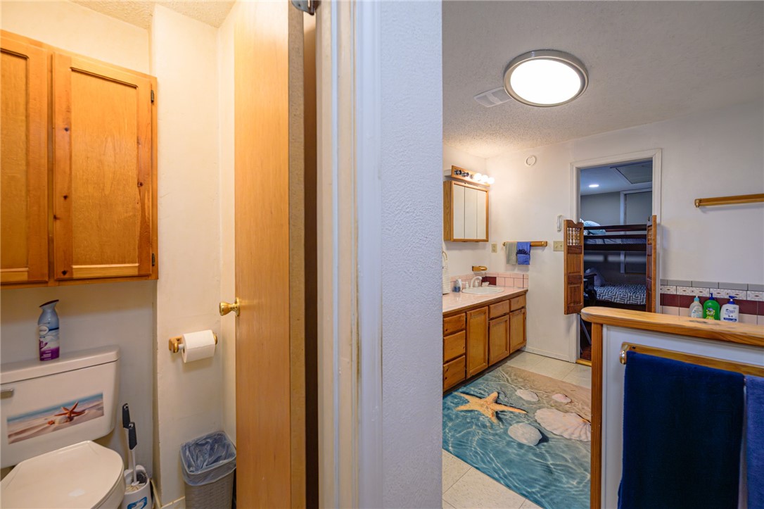 134 Live Oak St