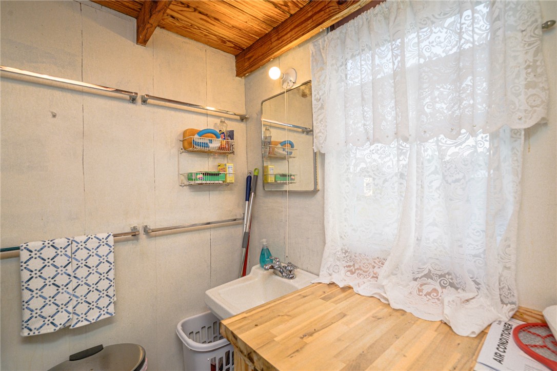 134 Live Oak St