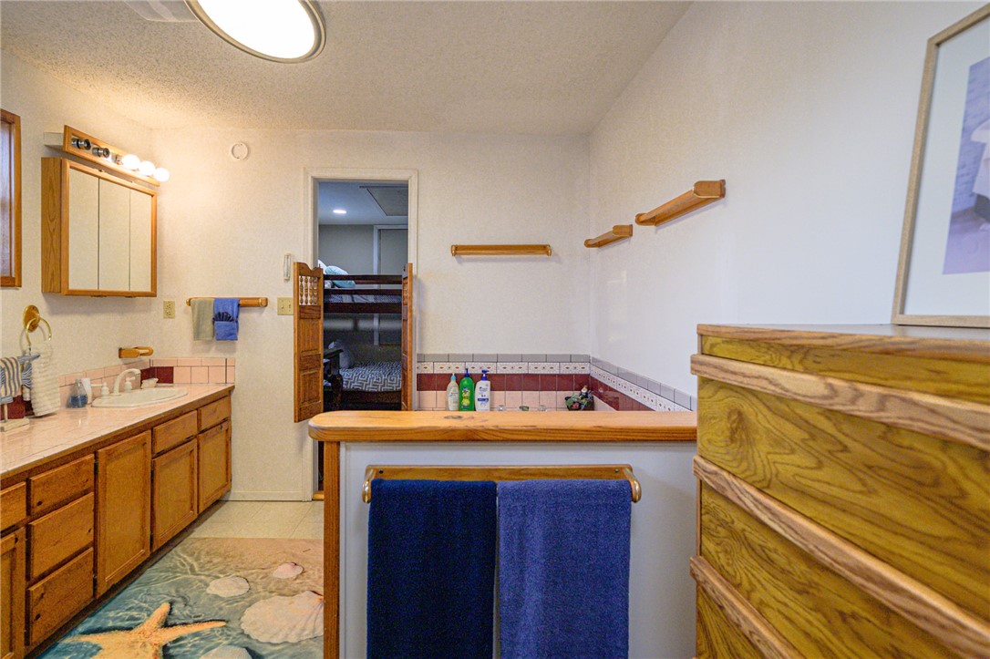 134 Live Oak St