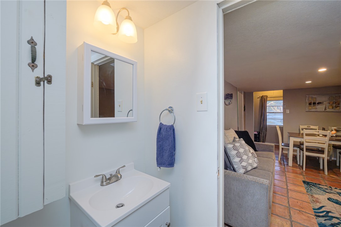 134 Live Oak St
