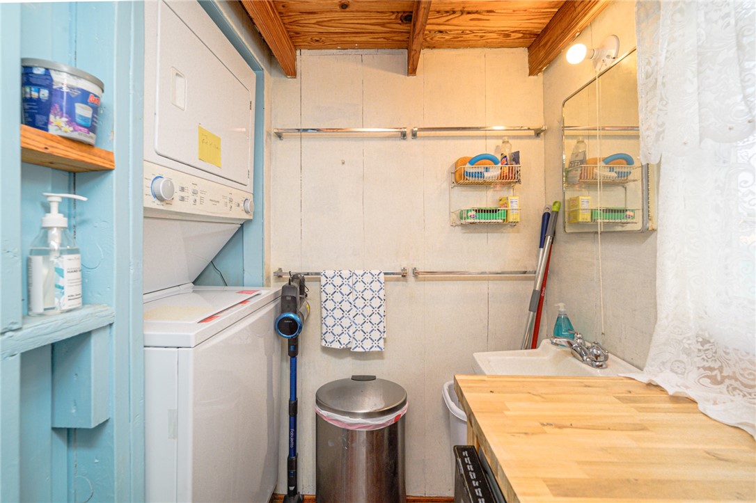 134 Live Oak St