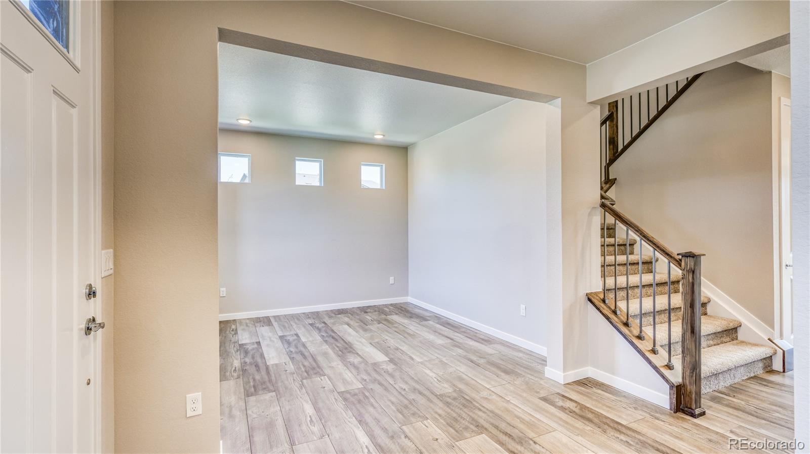 23690 E 39th Place