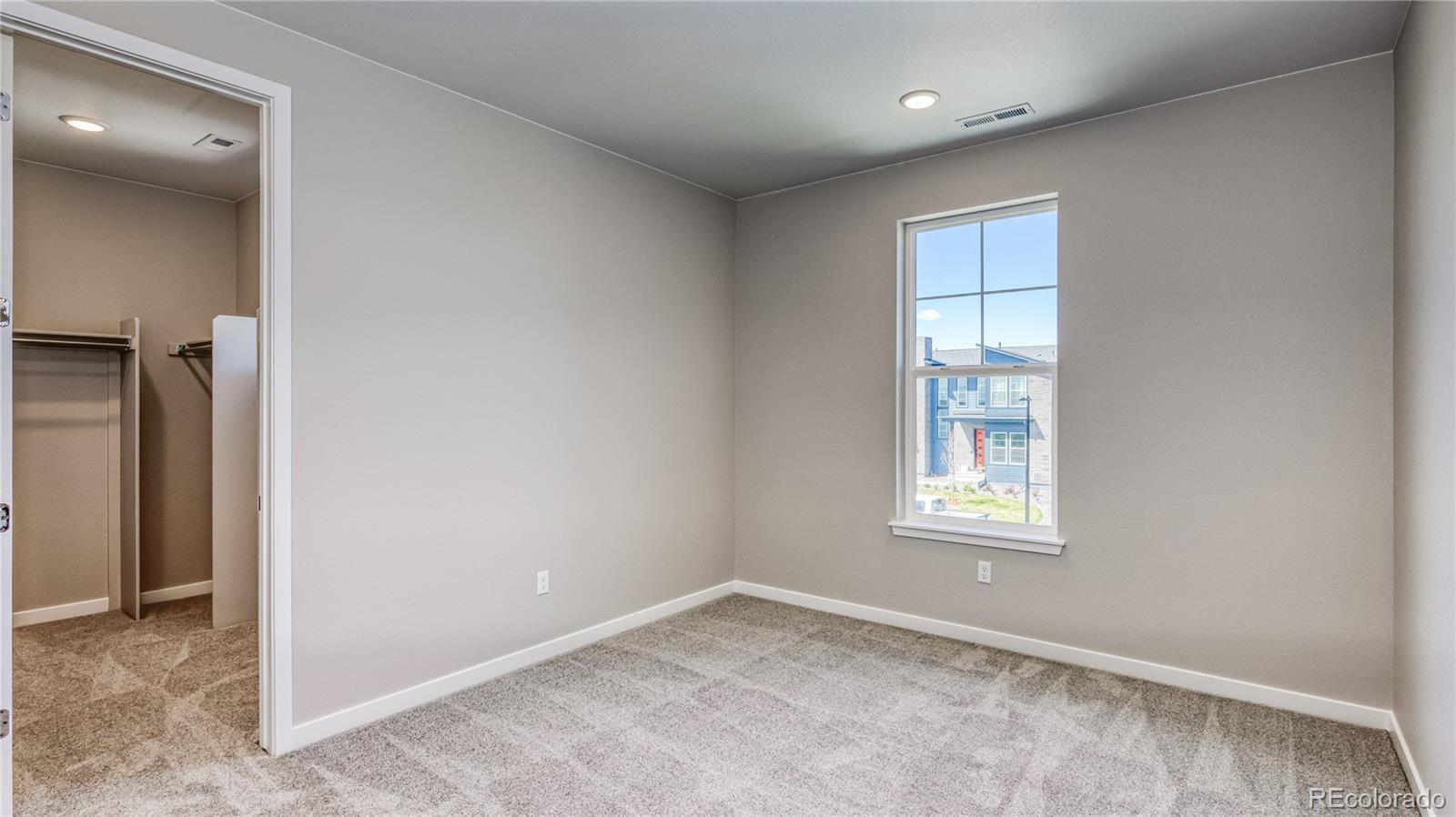 23690 E 39th Place