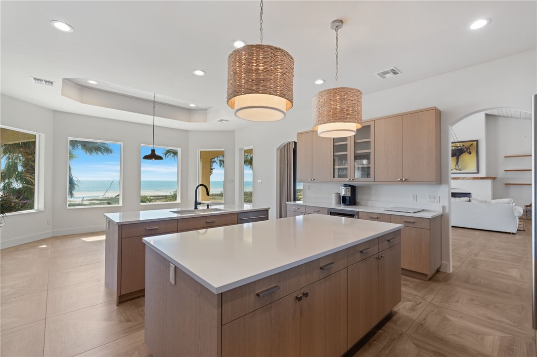112 Baypoint Dr