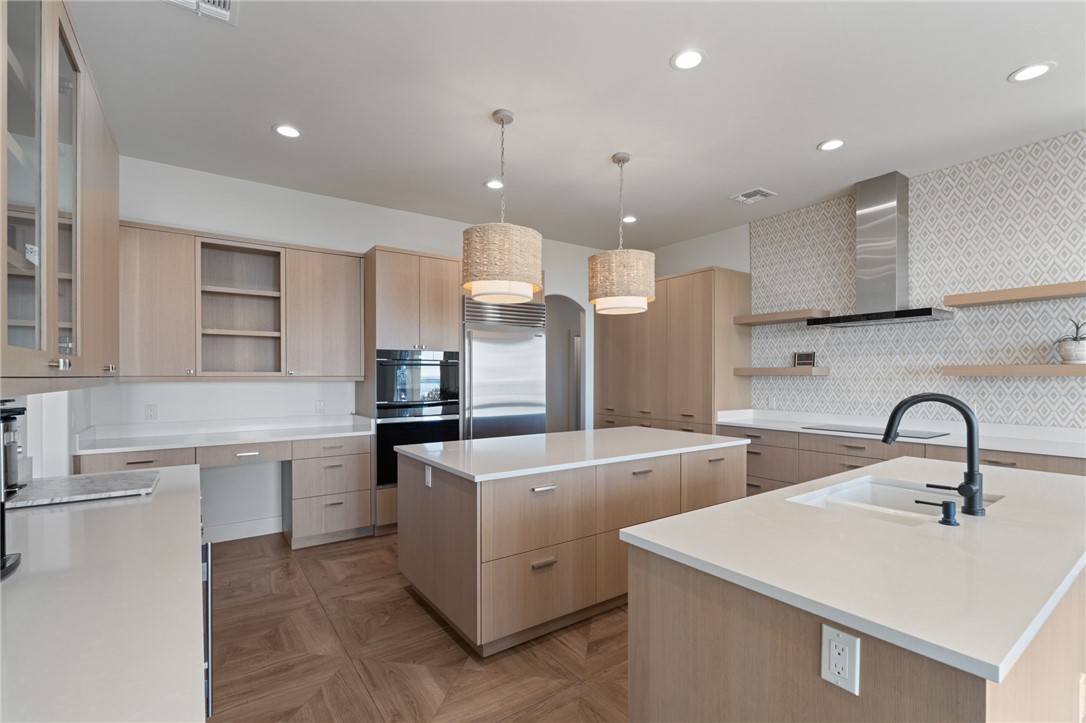 112 Baypoint Dr