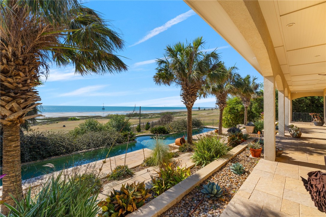 112 Baypoint Dr