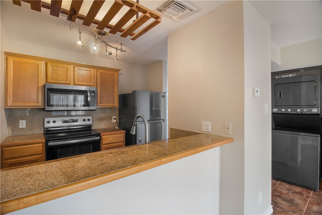 4141 Whiteley Dr 403