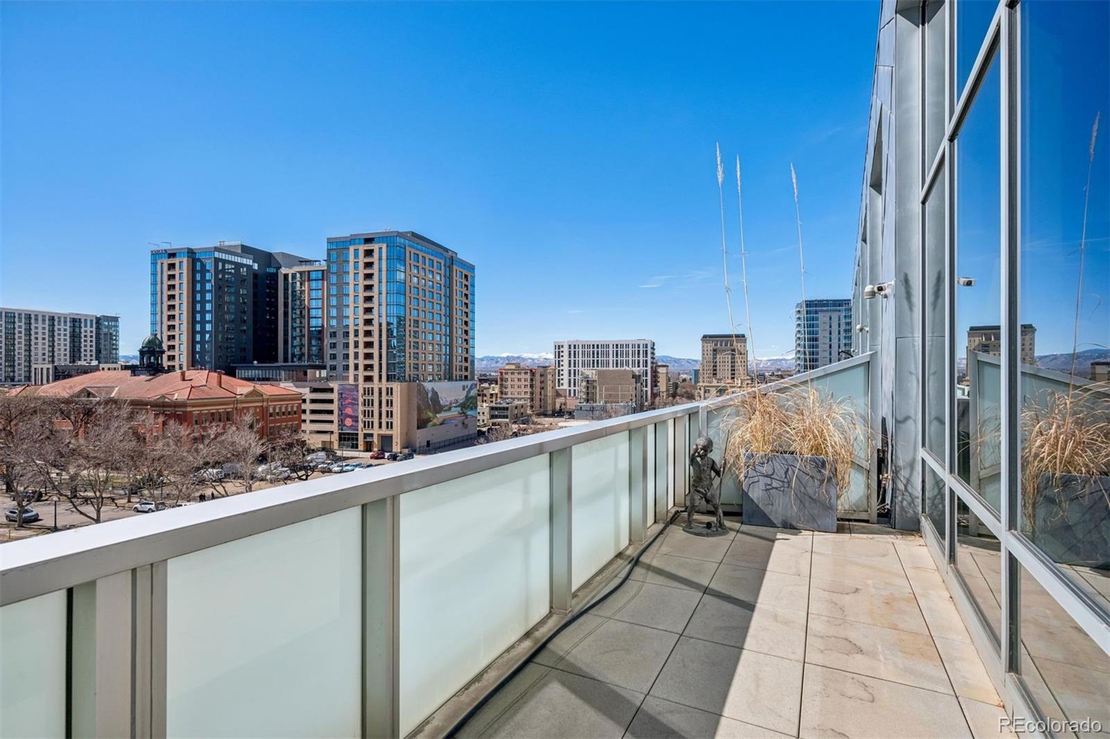 55 W 12th Avenue Unit: PH608