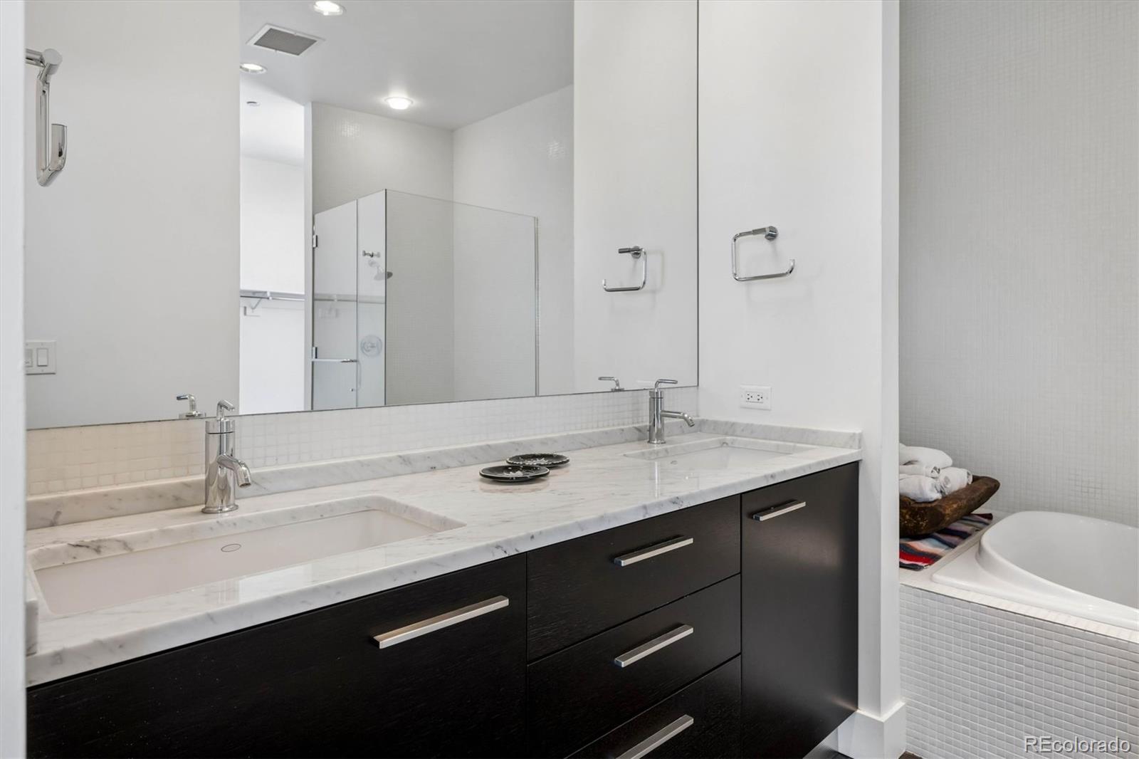 55 W 12th Avenue Unit: PH608