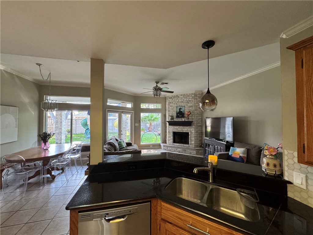 323 Long Point