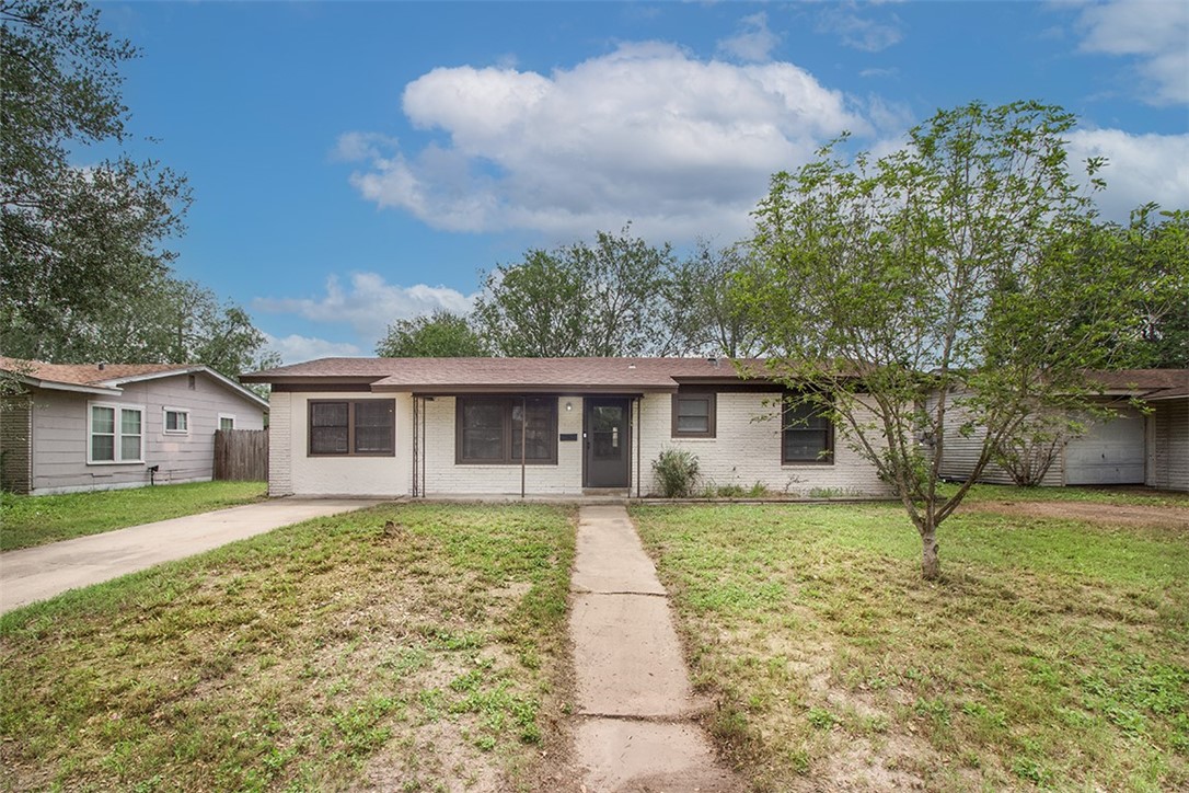 900 E Hancock St