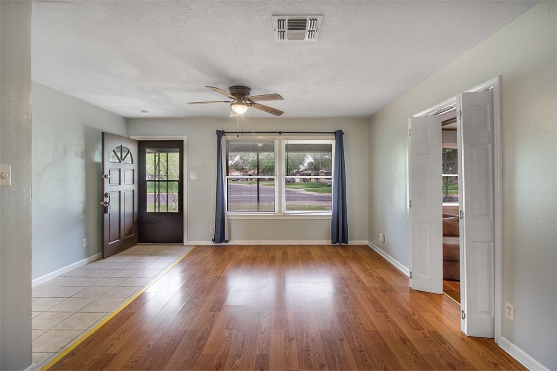 900 E Hancock St