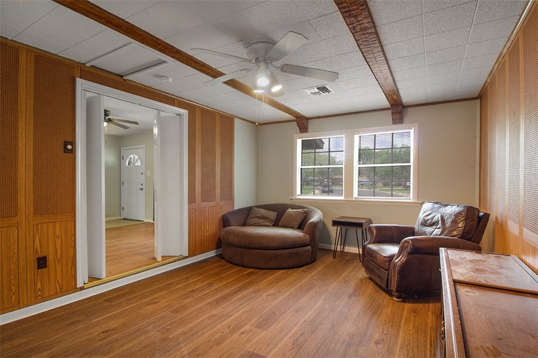 900 E Hancock St