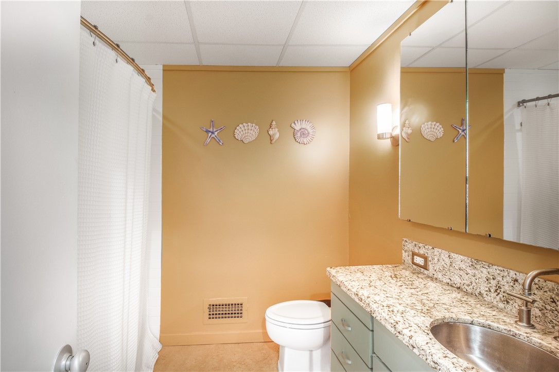 4600 Ocean Dr 702