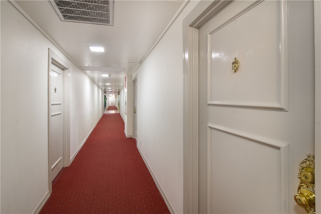 4600 Ocean Dr 702