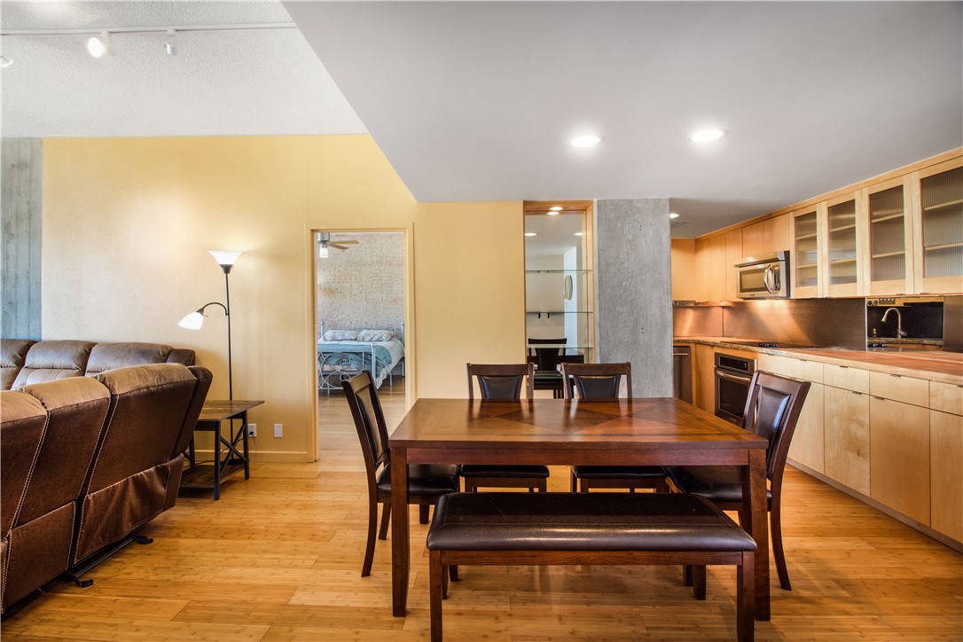 4600 Ocean Dr 702