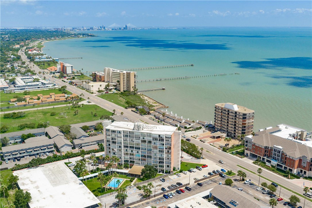 4600 Ocean Dr 702