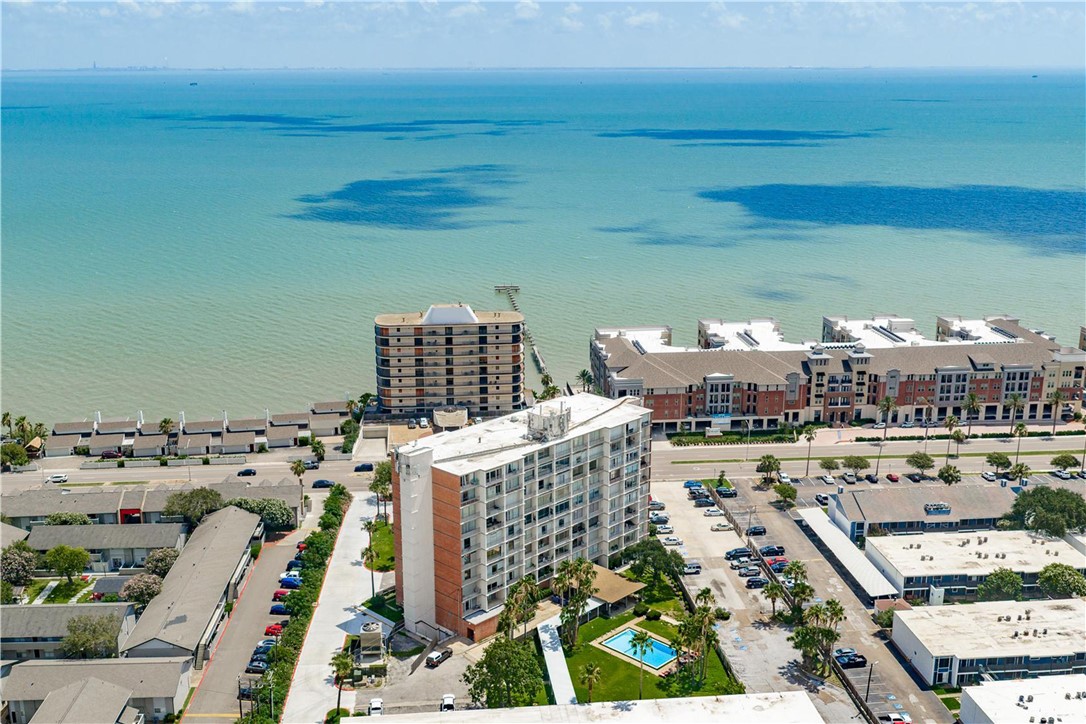 4600 Ocean Dr 702