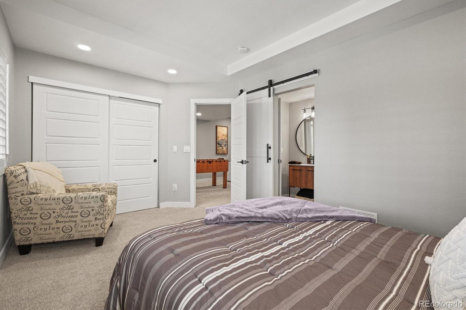 11046 Pastel Point