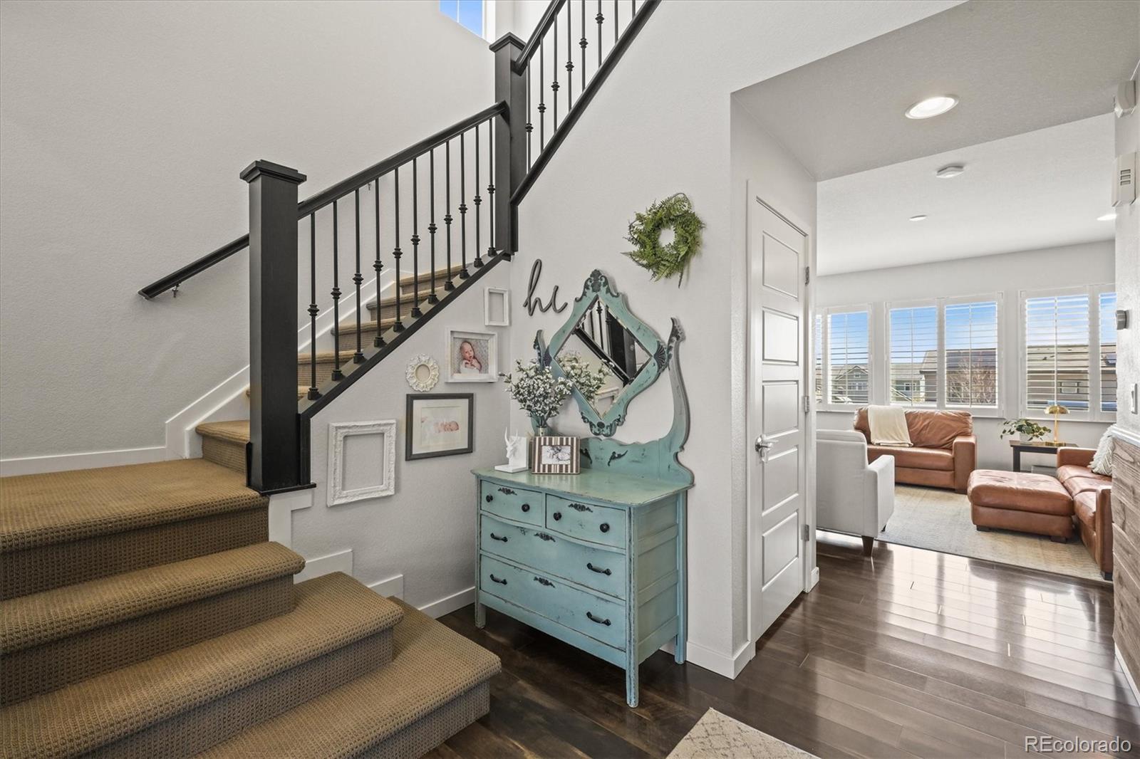 11046 Pastel Point