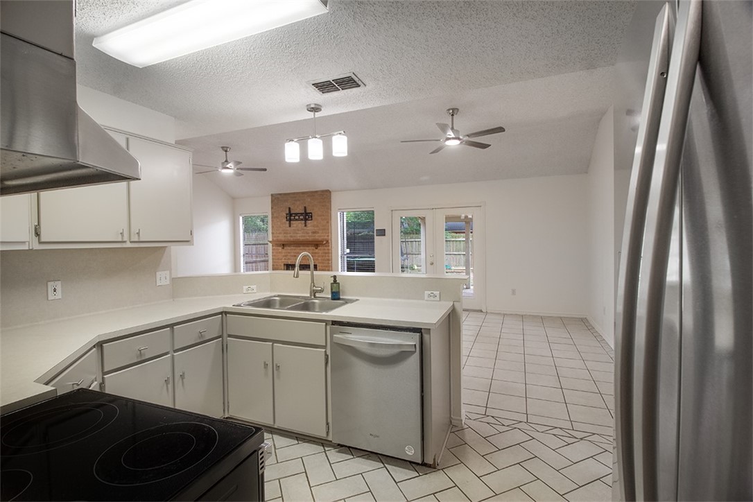 2155 Spring Park Dr