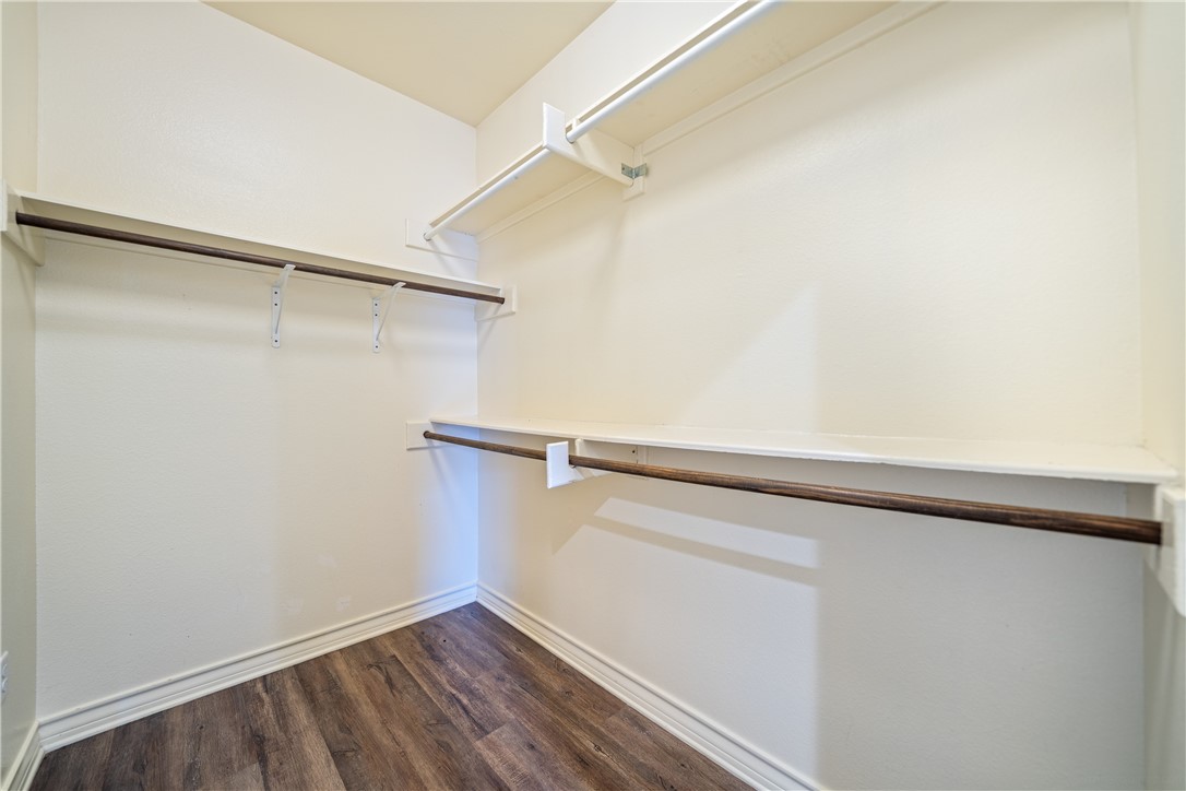 7214 S Lake Bliss Cir