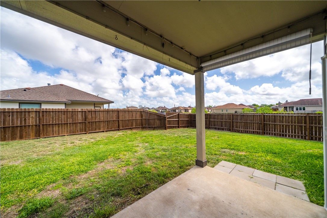7214 S Lake Bliss Cir