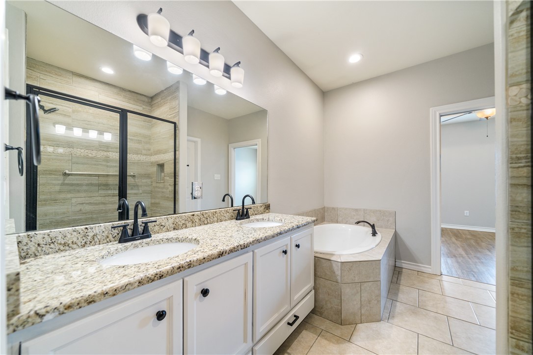 7214 S Lake Bliss Cir