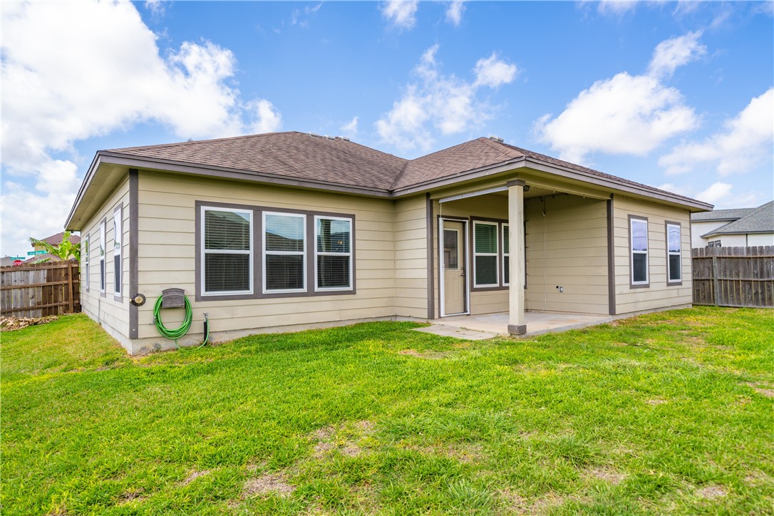 7214 S Lake Bliss Cir