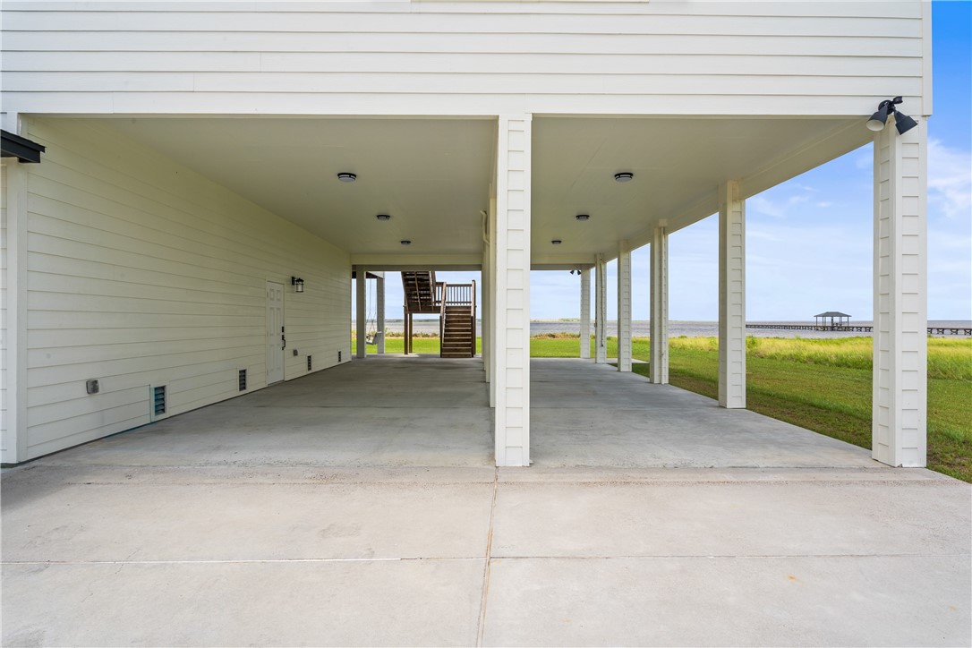 135 Sunrise Dr