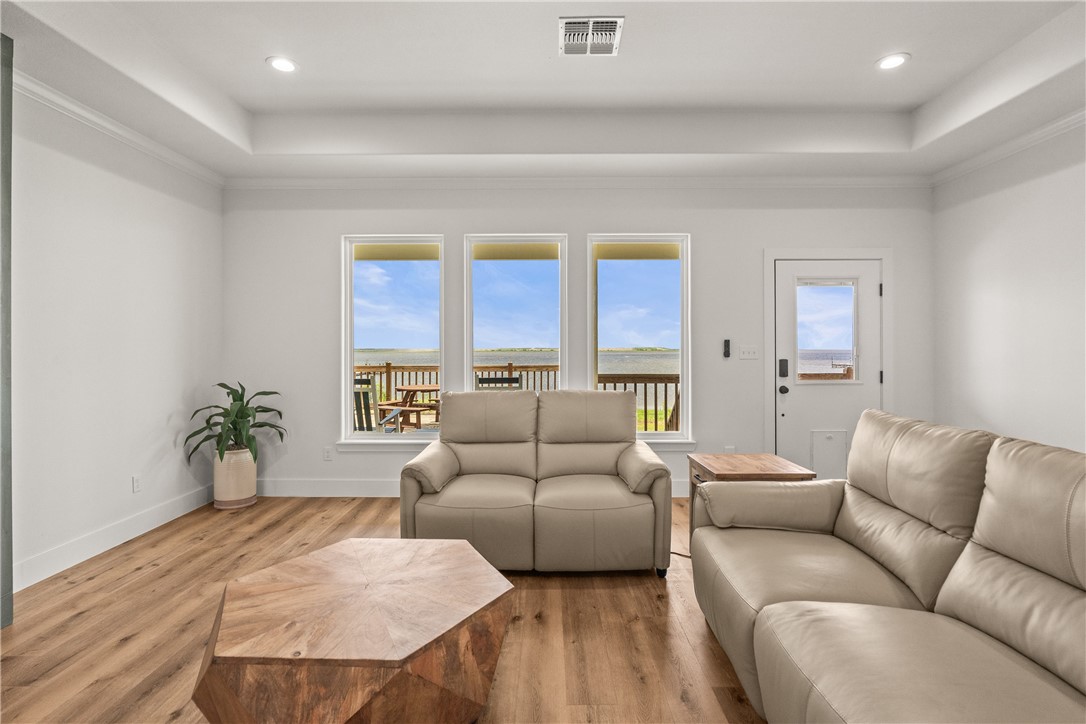 135 Sunrise Dr
