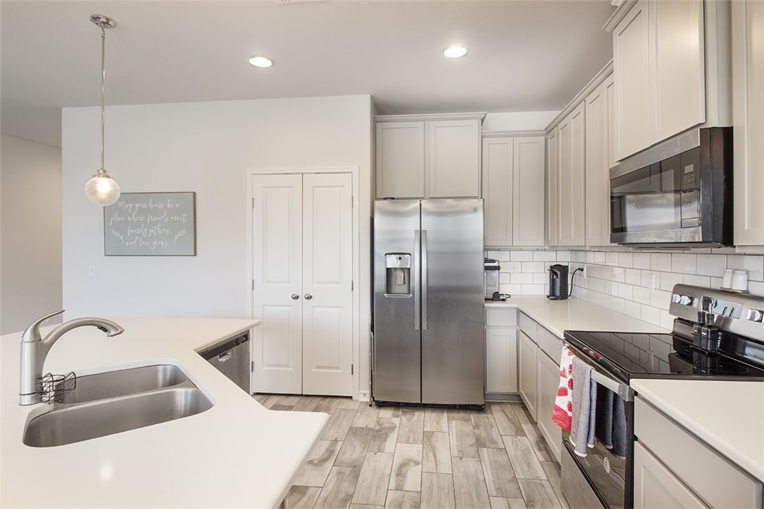 1012 Ocean Breeze